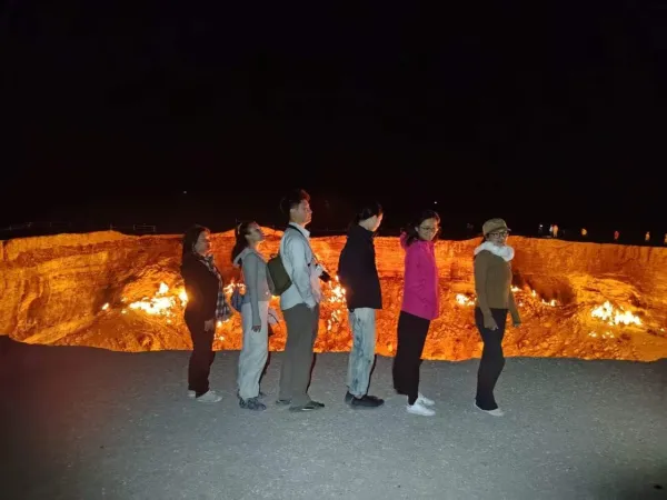Best Time to Visit Darvaza Crater: A Season-by-Season Guide - фото 11