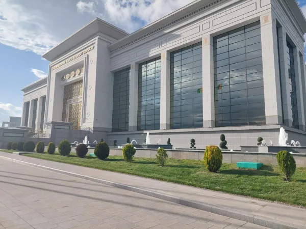 The Complete Guide to Ashgabat: Exploring the White Marble Capital of Central Asia - фото 12