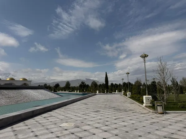 Ashgabat: Complete Guide to Transport and Navigation — How to Get There and Get Around - фото 8