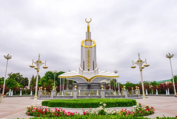 Ashgabat: Complete Guide to Transport and Navigation — How to Get There and Get Around - фото 4