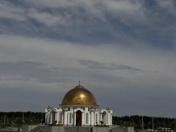Ashgabat: Complete Guide to Transport and Navigation — How to Get There and Get Around - фото 10