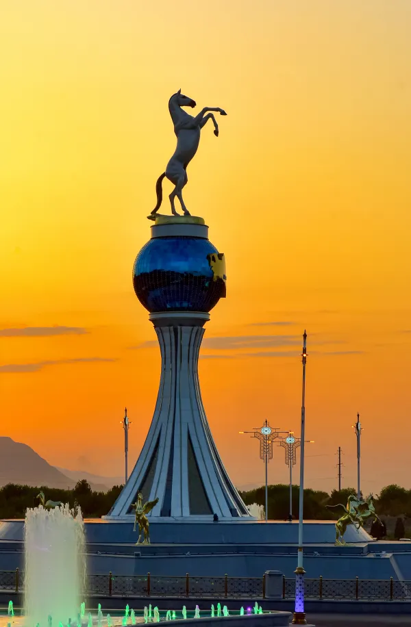 Ashgabat: Complete Guide to Transport and Navigation — How to Get There and Get Around - фото 7