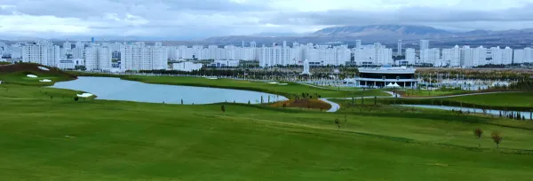 Golf Club in Ashgabat: A Green Oasis of Sports in the Heart of Turkmenistan - фото 1