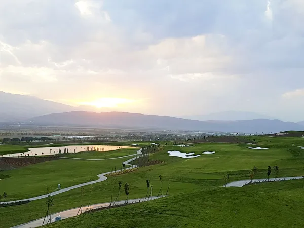 Golf Club in Ashgabat: A Green Oasis of Sports in the Heart of Turkmenistan - фото 6