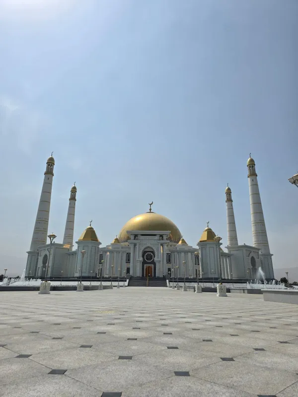 Ashgabat: Complete Guide to Transport and Navigation — How to Get There and Get Around - фото 15