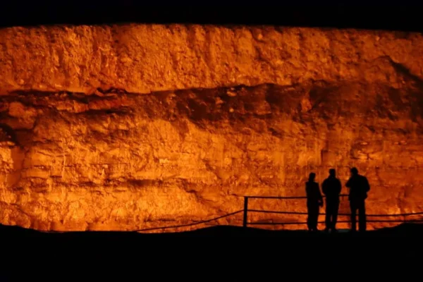 Camping at Darvaza Crater: What to Expect and How to Prepare for a Night at the "Gates of Hell"