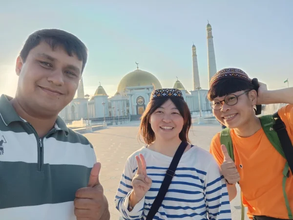 Unterwegs in Aschgabat: Ein Verkehrsleitfaden für die weiße Marmorhauptstadt