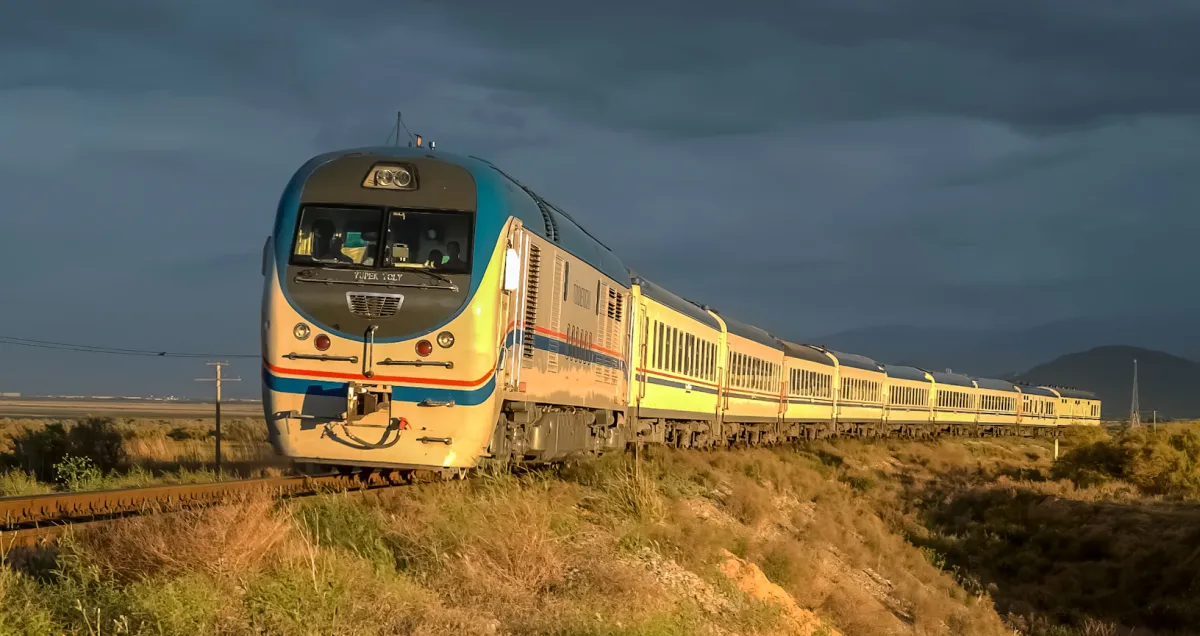 3日穿越：沙漠、首都与夜间列车