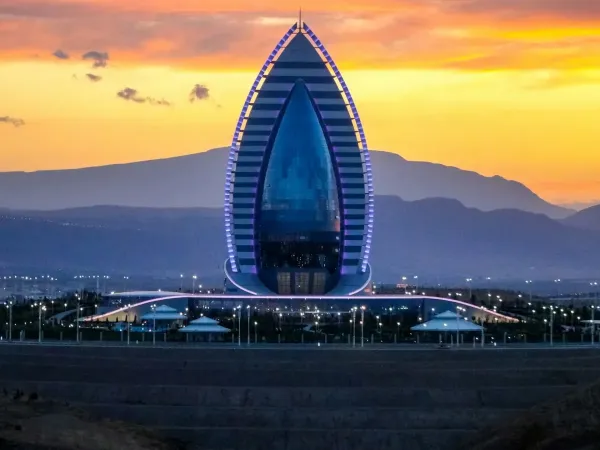 4-Day Turkmenistan Transit Tour from Khiva to Khiva or Nukus via Darvaza