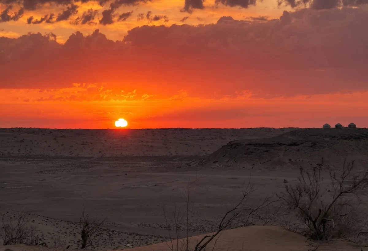 5-Day Turkmenistan Transit Tour: Merv, Ashgabat, Yangykala & Darvaza