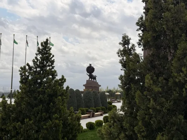 4-Day Turkmenistan Tour: Ashgabat, Ancient Merv, and Darvaza Gas Crater