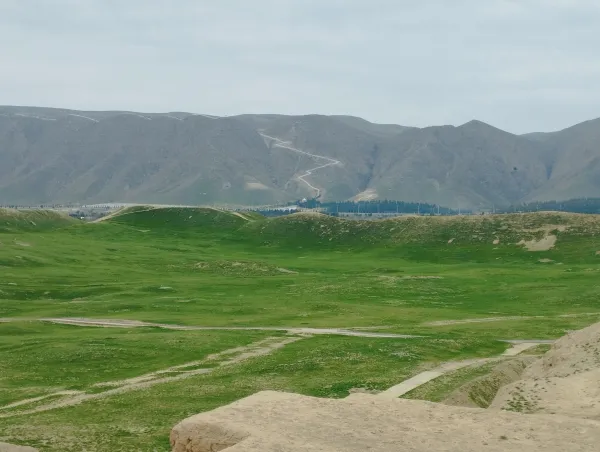 7-Day Turkmenistan Highlights Tour: Ashgabat to Khiva / Nukus